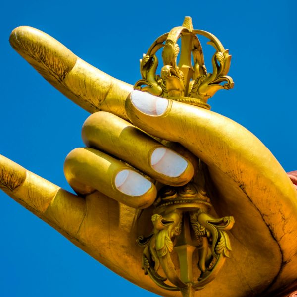 pexels-tenzing-kalsang-111350-343419